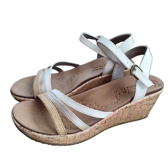 Skechers White and Tan Wedge Sandals with Adjustable Straps - Picture 1 of 4